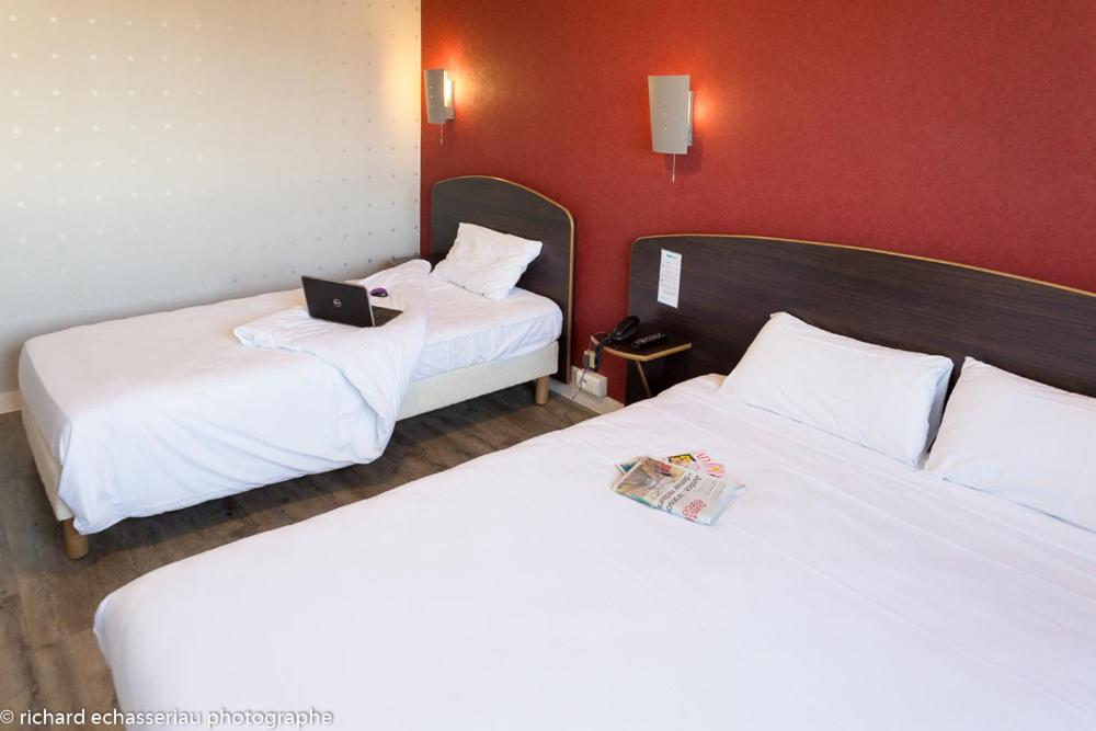Hotel De La Vendee La Roche-sur-Yon Eksteriør bilde